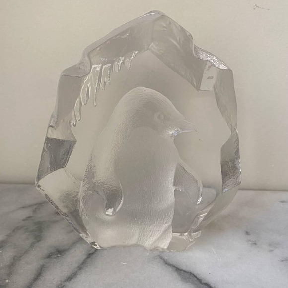 Mats Jonasson Artic Collection Crystal Penguin Glass Etched Sweden Signed - Picture 1 of 10